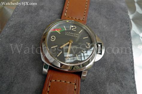 A look at the Panerai PAM00390 special edition 